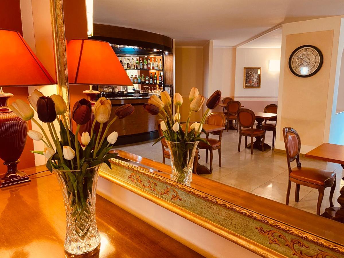 Daniel Hotel 4*